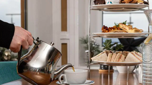pouring tea, the beaches hotel