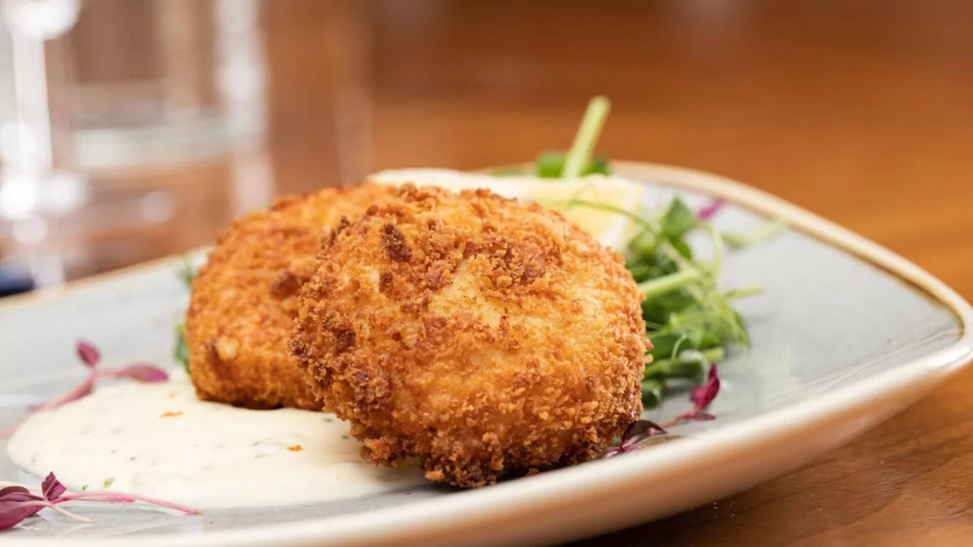 smoked salmon and prawn fishcakes starter the beaches hotel