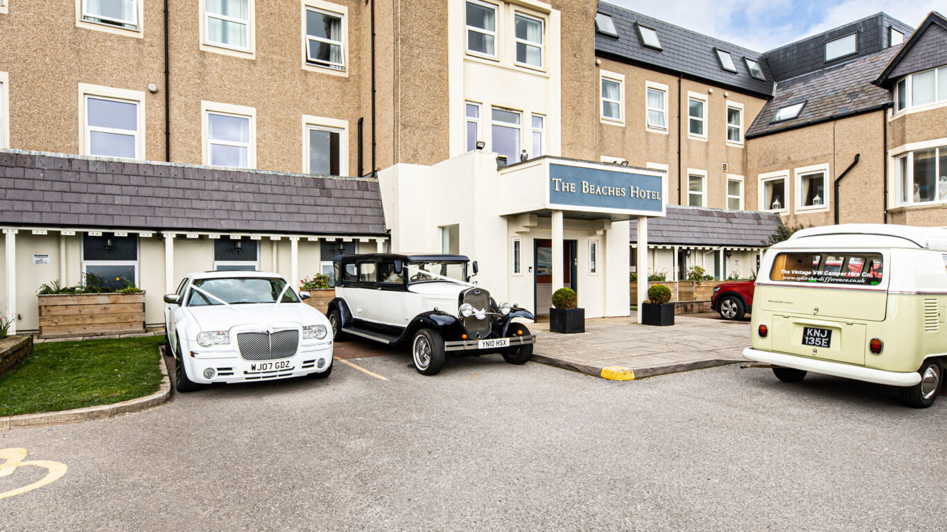 2-Wedding-Cars-at-The-Beaches-Hotel-Prestatyn