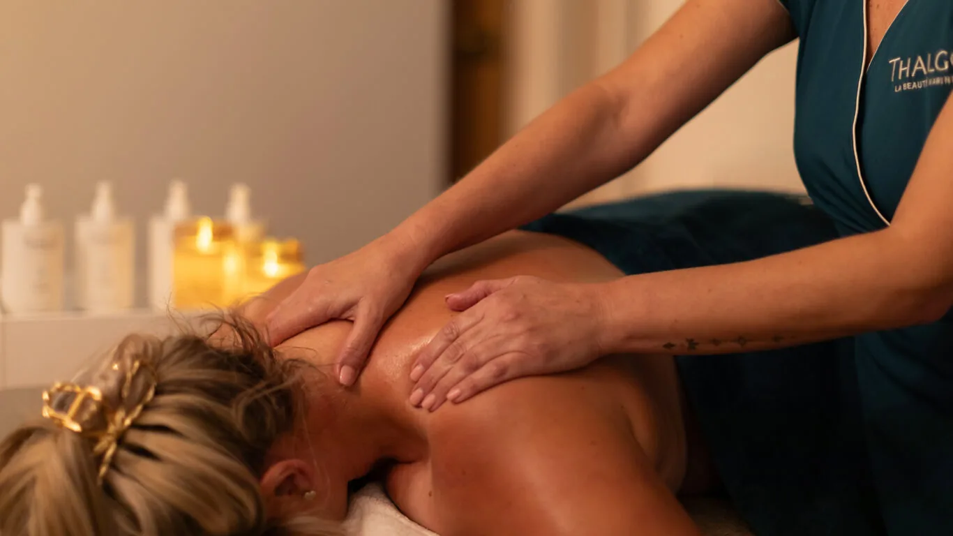 Neck-Massage-The-Beaches-Hotel-and-Spa-Prestatyn