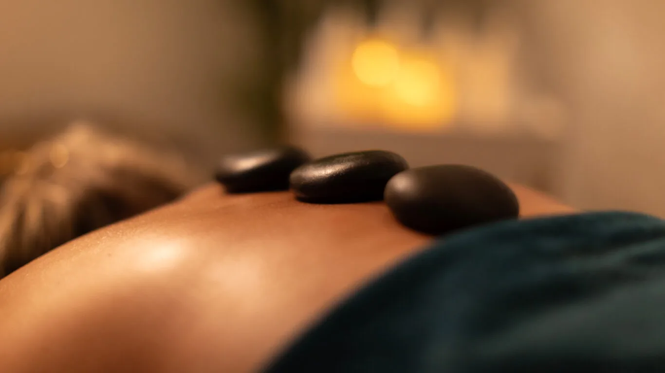 Relaxed-Ambience-Hot-Stones-The-Beaches-Hotel-and-Spa-Prestatyn